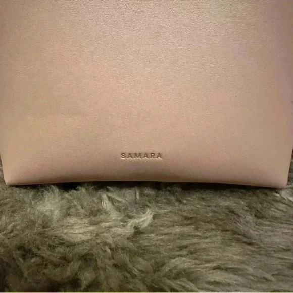 SAMARA Light Pink Shoulder Bag - Picture 6 of 6